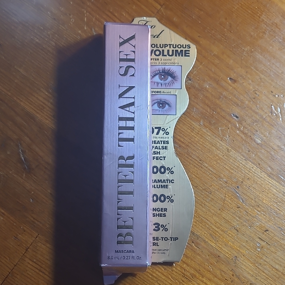 Too Faced Voluptuous Volume Mascara in Pink and Gold